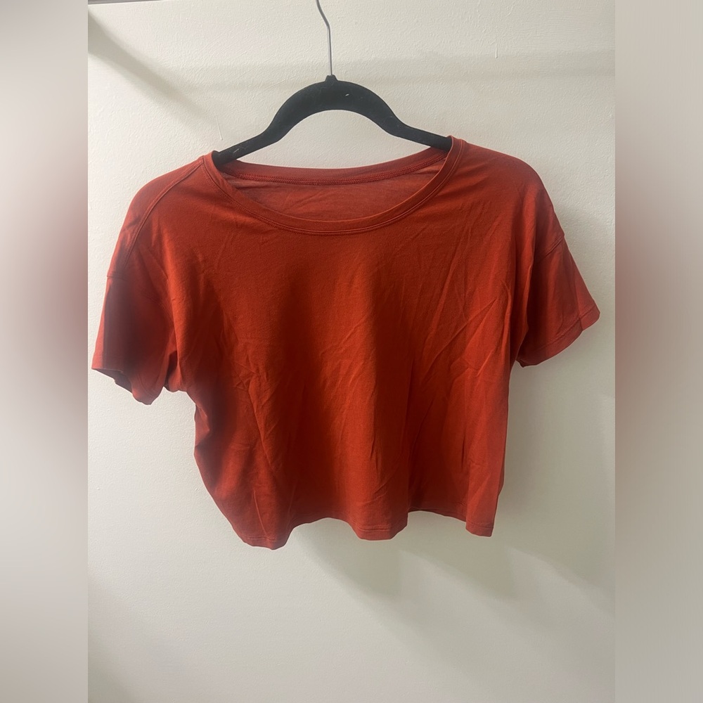 Lululemon Burnt Orange Cropped Tee Size 6 (no tag inside)